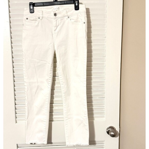 Ecru Ankle Jeans Size 2 Off White Ivory Straight Leg Raw Frayed Hem Fringe - Picture 2 of 9